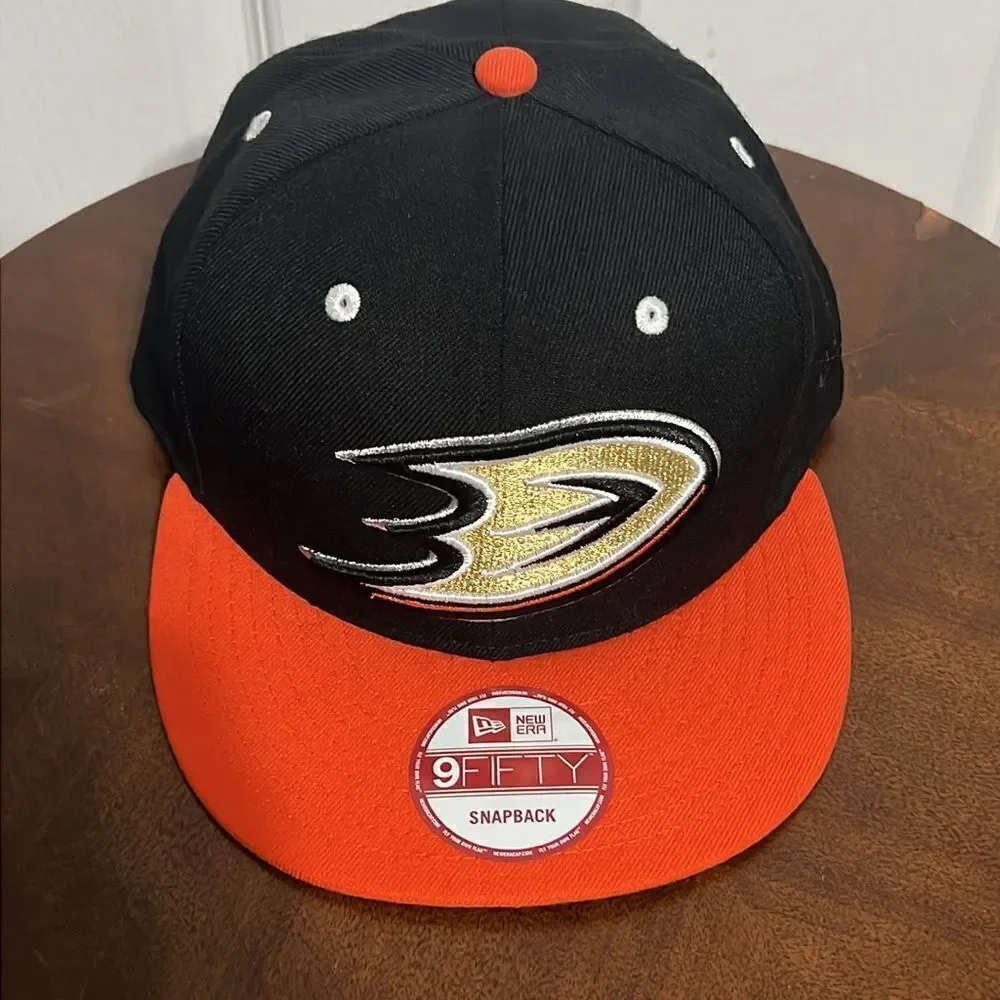 🔥🏒 Anaheim Ducks NHL Hockey Retro Logo Black/Orange New Era Snapback Hat - NEW